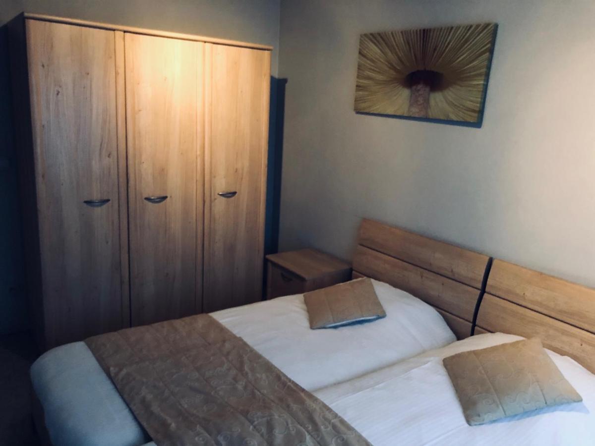 Hotel Den Hof Zelzate Exteriér fotografie